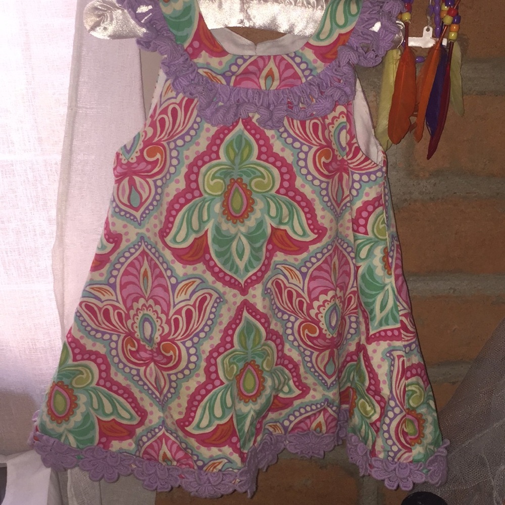 2t party dress with gorgeous details